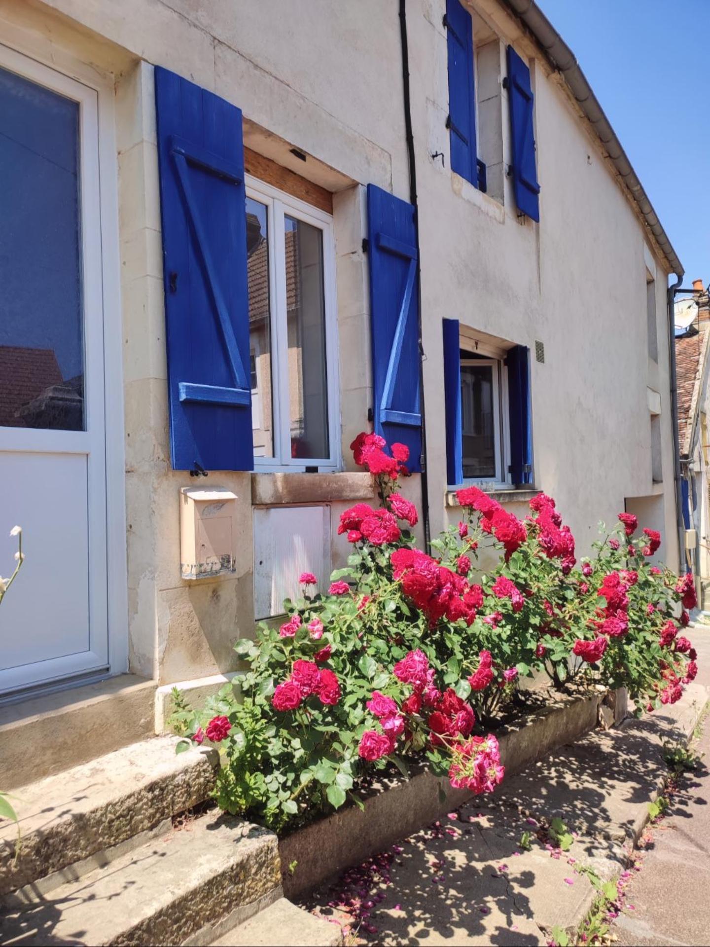 Gite En Plein Coeur Du Vignoble Chablisien Courgis Zewnętrze zdjęcie
